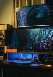 Eg hardware category header